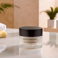 LAB Radiance. Brightness Reveal Cream - BRUNO VASSARI -Cosmeticos24h Tienda LAB Radiance Brightness Reveal cream BRUNO VASSARI 2586