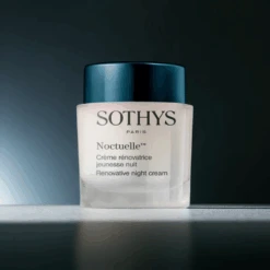 Noctuelle. Crème Rénovatrice Jeunesse Nuit - SOTHYS -Cosmeticos24h Tienda Noctuelle Creme Renovatrice Jeunesse Nuit SOTHYS 3416